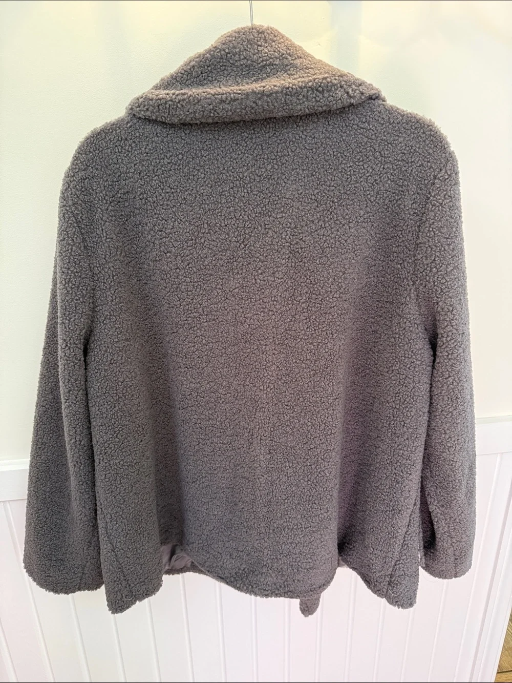 Emery Rose Gray Teddy Sherpa Jacket Large Cozy Oversized Faux Fur Coat EUC - Picture 4 of 5